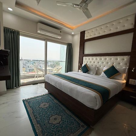 Hotel 7 Heaven Dehradun Exterior photo
