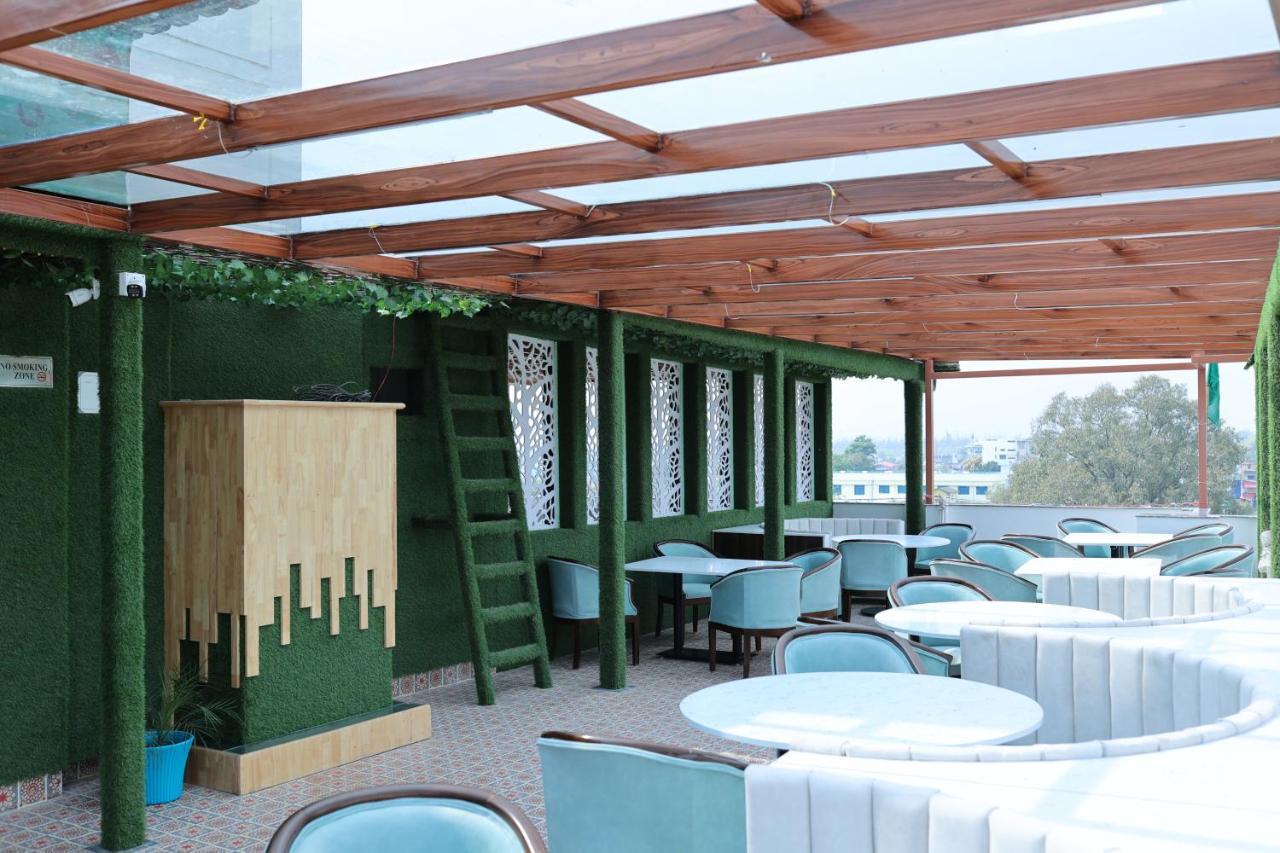 Hotel 7 Heaven Dehradun Exterior photo