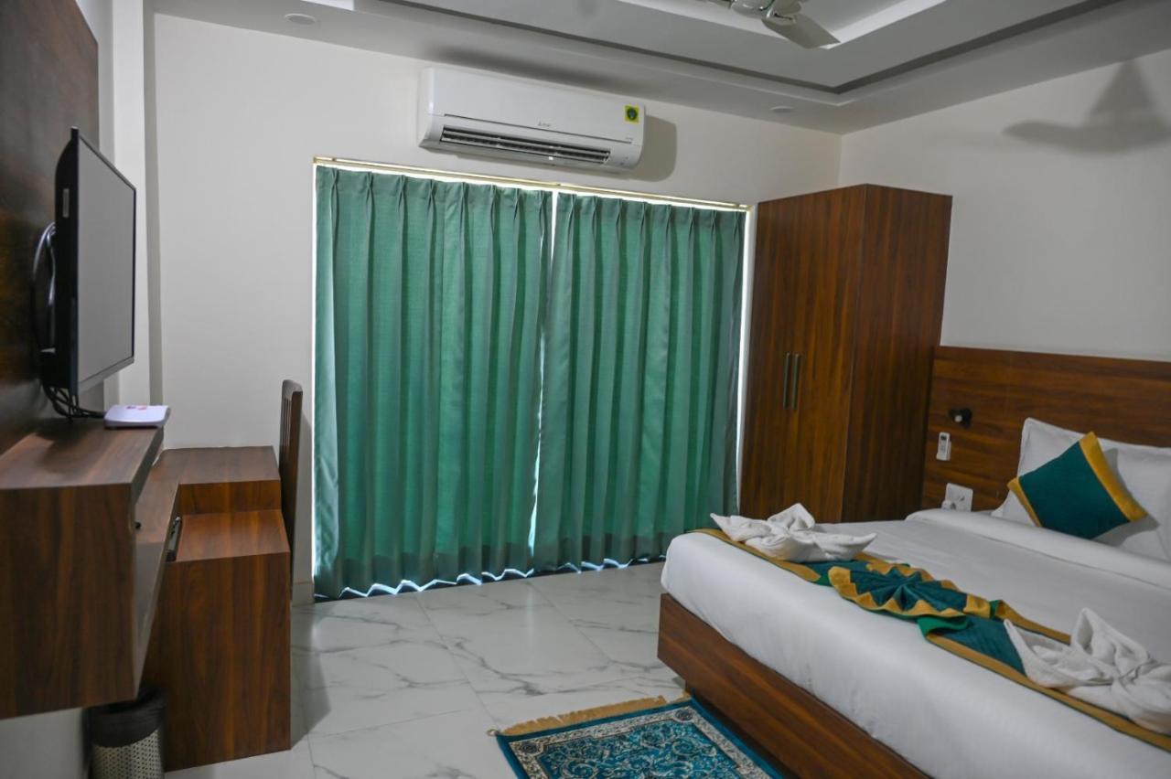 Hotel 7 Heaven Dehradun Exterior photo
